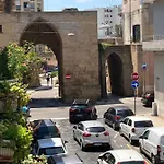 Porta Napoli *
