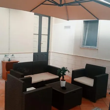 Monolocale Porta Napoli Apartment