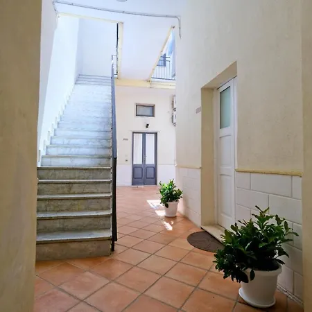 Monolocale Porta Napoli